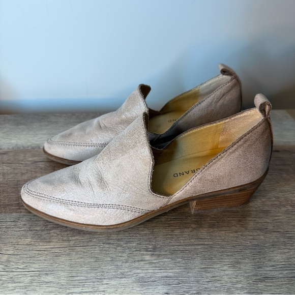 LUCKY BRAND Mahzan Flat Loafer Shoes Buttery Soft Leather Ivory Tan - Picture 2 of 14